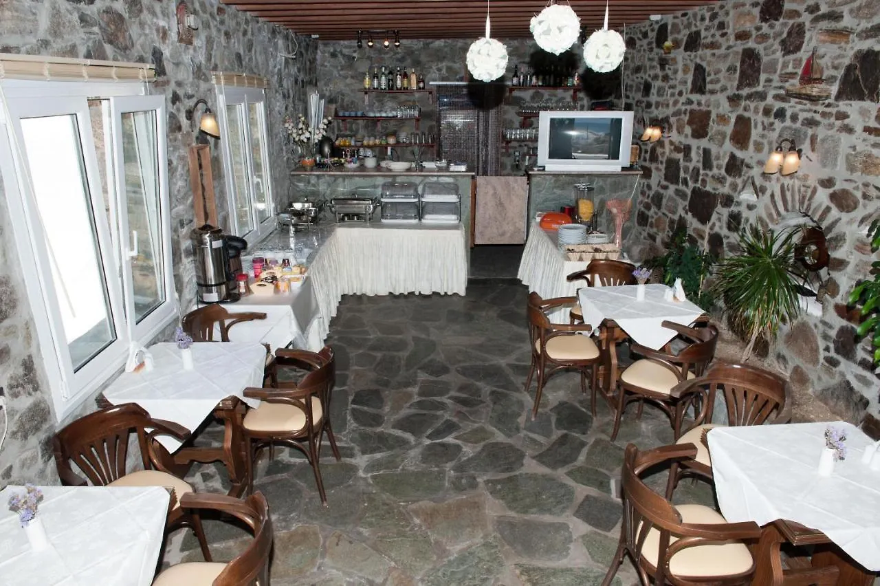 ** Ξενοδοχείο Vana Holidays Ορνός Ελλάδα